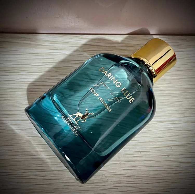 عطر ادکلن دارینگ بلو فور لایف پور هوم الحمبرا دلچه گابانا لایت بلو فور اور ۱۰۰ میل اصل